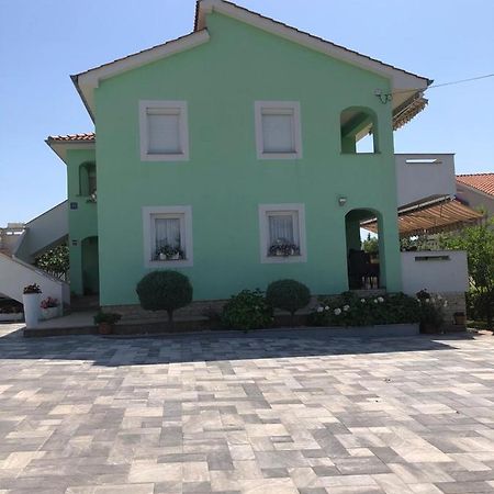 Lucija Apartments Vrh  Екстер'єр фото