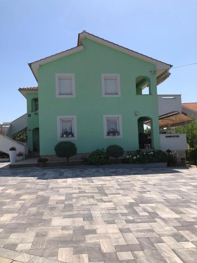 Lucija Apartments Vrh  Екстер'єр фото