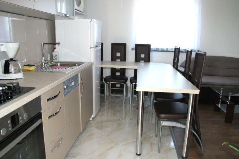 Lucija Apartments Vrh  Екстер'єр фото